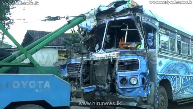 38+injured+in+a+bus+accident+in+Kaluthara