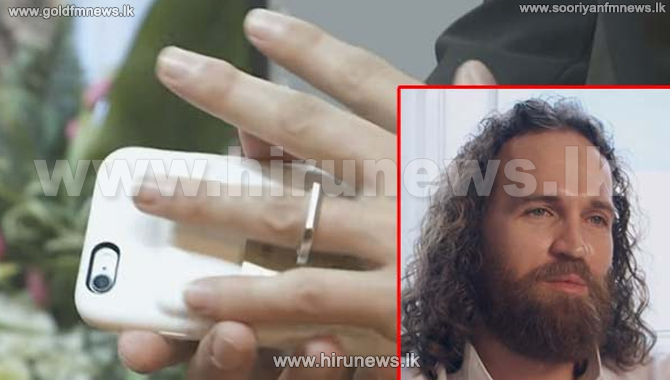 Man+Marries+His+Smartphone+In+US