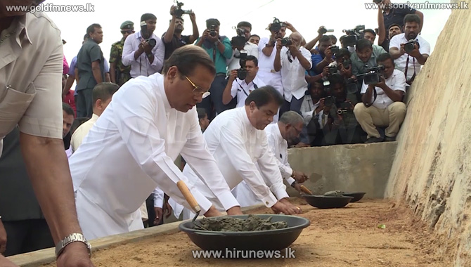 PRESIDENT+INAUGURATES+CONSTRUCTION+OF+FISHERIES+HARBOUR+AT+POINT+PEDRO