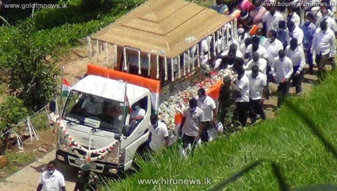 The+procession+carrying+Thondaman%27s+body+to+Norwood+Stadium+%28Video%29