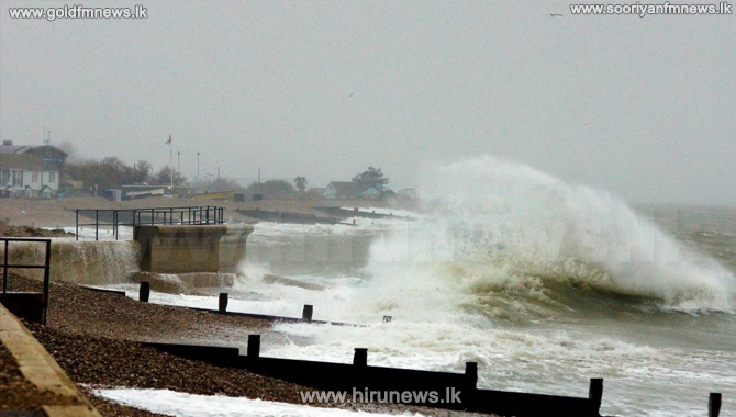 Wind+speeds+up+-+High+tides+in+coastal+areas