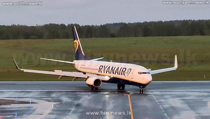 Belarusian+Govt+diverts+Ryanair+flight+to+arrest+a+journalist