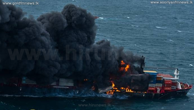 MV+X-PRESS+PEARL%3A+Distressed+vessel+tilted+%28Video%29