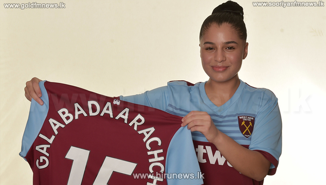 Jacynta+Galabadaarachchi+wins+the+Women%E2%80%99s+Young+Player+of+the+Year+Award