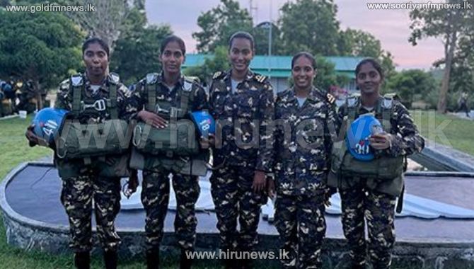 Sri+Lanka+Navy%27s+first+women+para+jumpers+conquer+the+skies