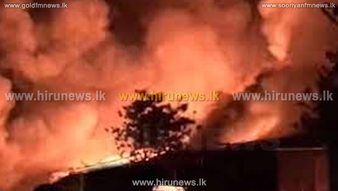 Special+notice+to+Homagama+residents+after+chemical+factory+fire+%28Video%29