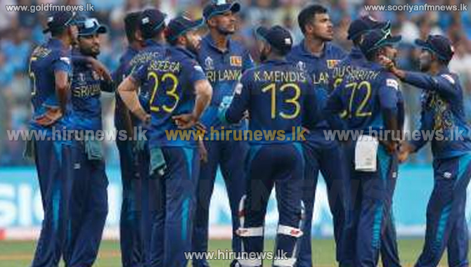 Four+Sri+Lankan+Cricketers+join+the+Police+%28Video%29