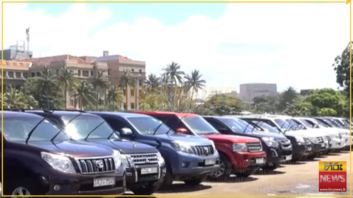 Vehicles+used+by+state+officials+in+Galle+Face+%28Video%29