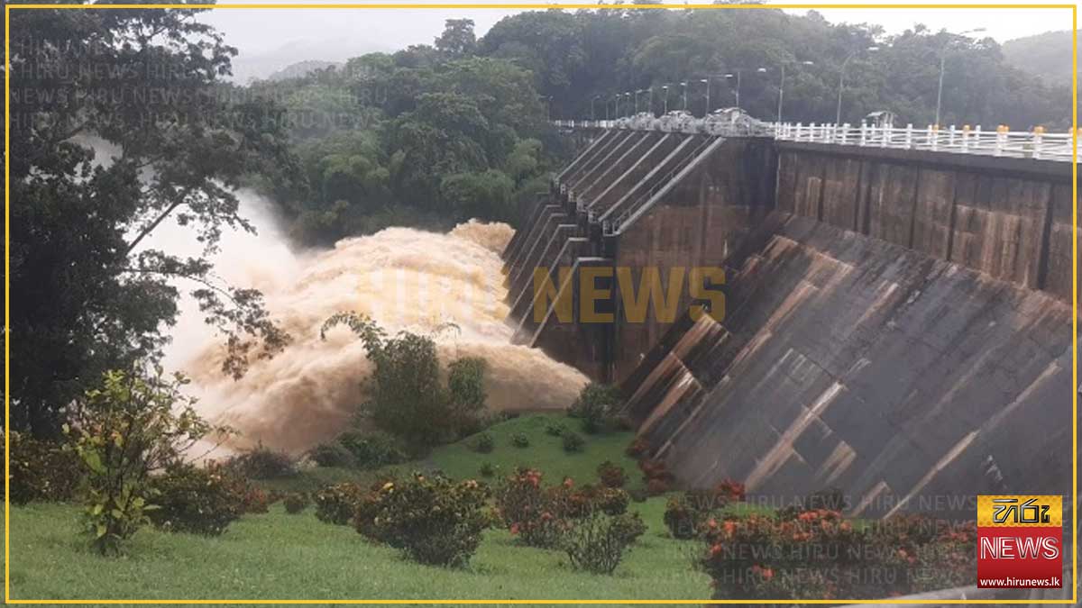 6+Sluice+Gates+of+Bowathanna+Reservoir+opened