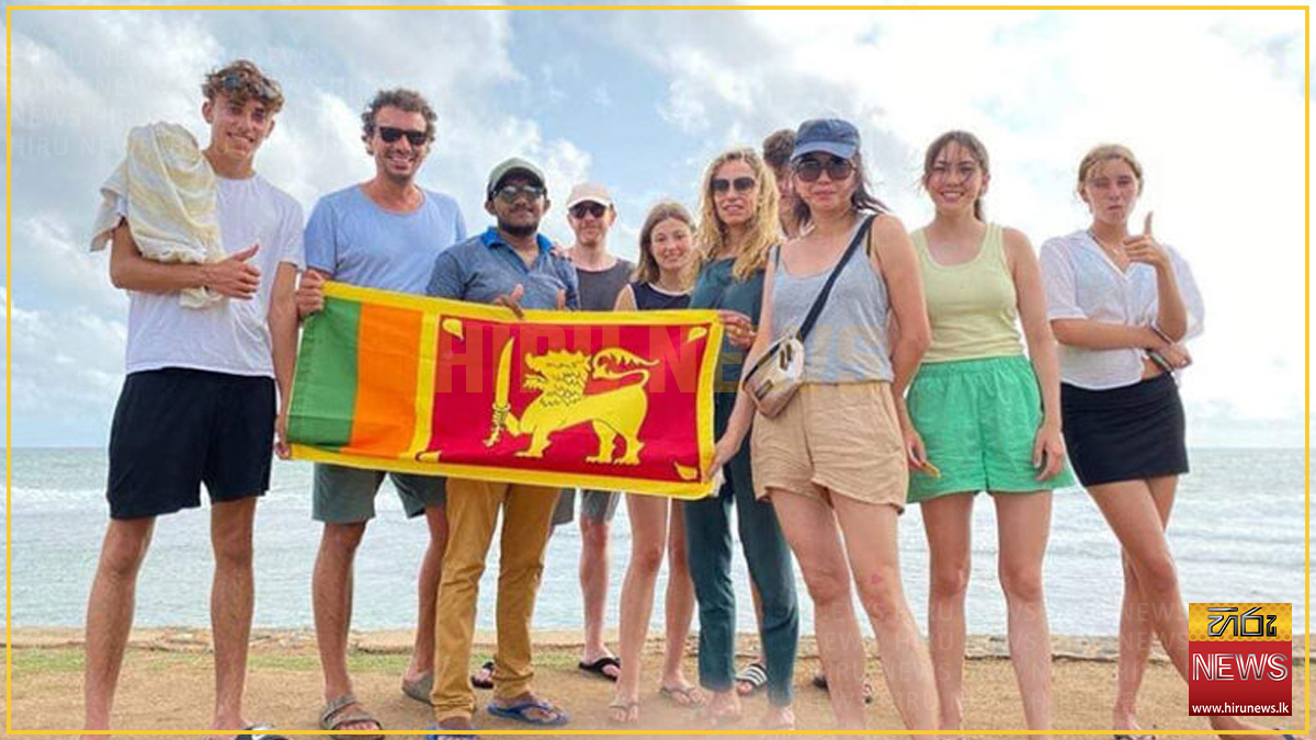 Sri+Lanka+records+over+500%2C000+tourist+arrivals+in+2025