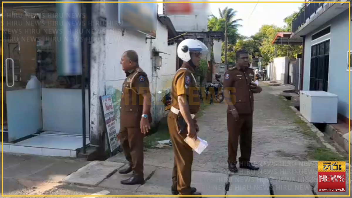 අලුත්ගමදී පොලිසියෙන් අහසට වෙඩි (වීඩීයෝ) - Hiru News - Srilanka's Number ...