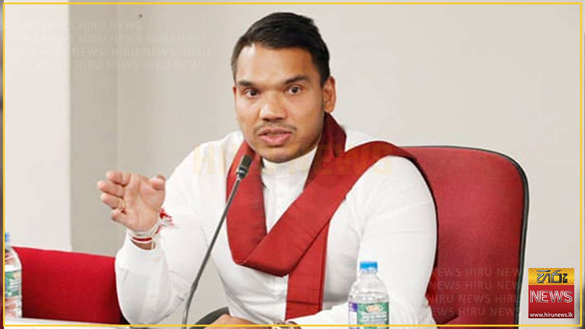 NAMAL+RAJAPAKSA+CALLS+FOR+UNITY+AGAINST+%27WAR+HERO+HUNT%27+AND+UNION+SUPPRESSION