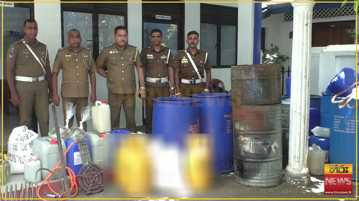 Massive+illicit+liquor+operation+busted+in+Wattegama+house