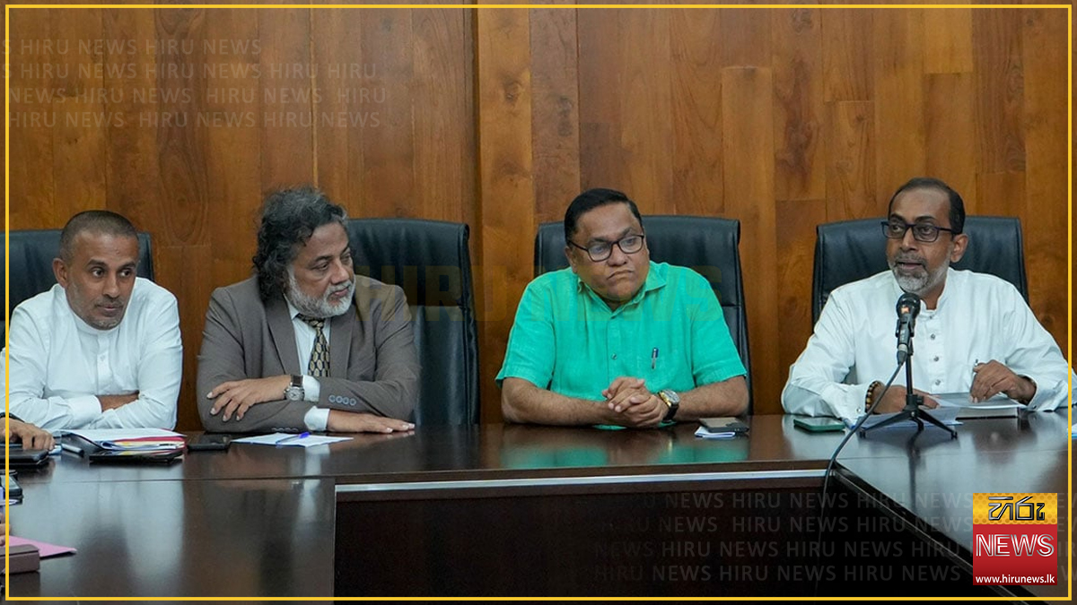 මුස්ලිම් හෙදියන්ට සිය සංස්කෘතික ඇඳුම්වලින් රාජකාරී කිරීමට අවසර