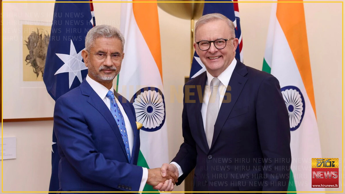 Indian and Australian leaders discuss ties at East Asia Summit