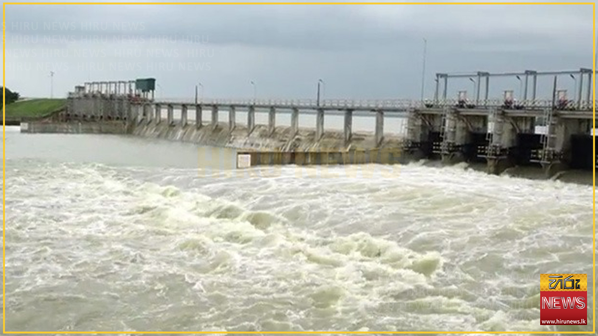All+floodgates+opened+at+Iranamadu+Reservoir
