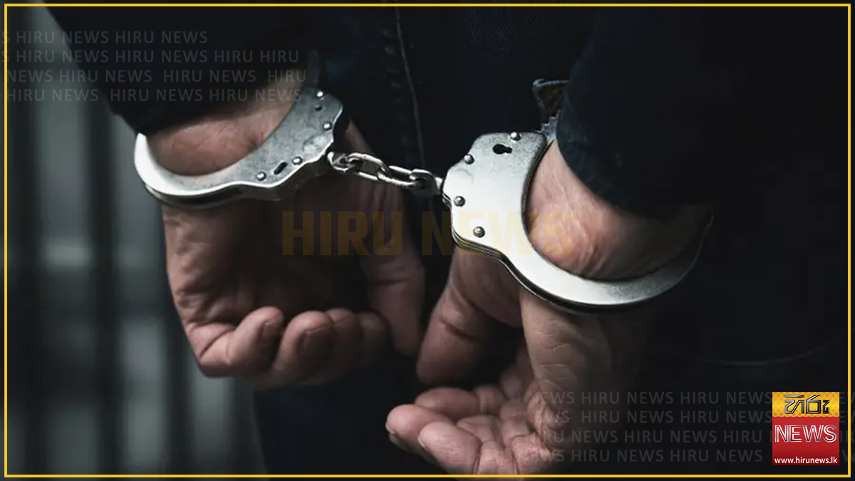 Man+arrested+for+showing+obscene+photos+to+schoolgirls