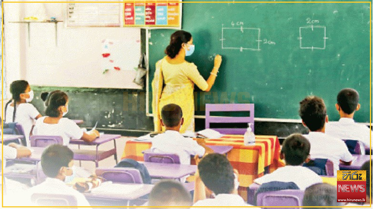 Applications+open+for+graduate+teacher+recruitment+exam