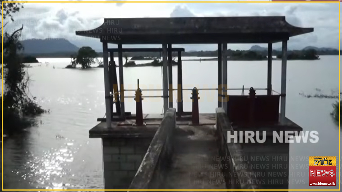 Broken+sluice+gate+floods+Ampara+paddy+fields