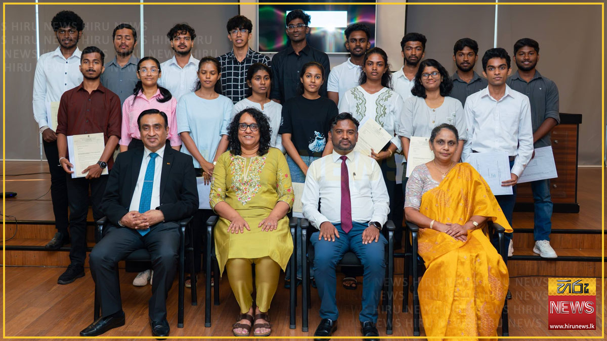 Sri+Lanka+to+invest+Rs.+4B+in+overseas+scholarships