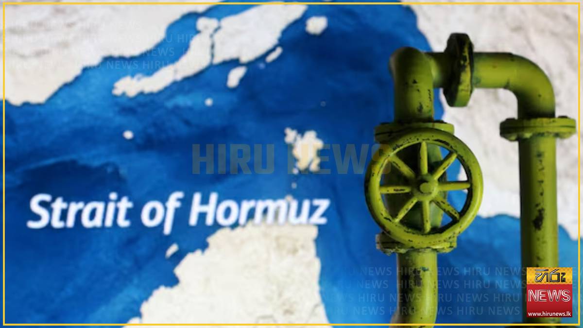 Oil+tankers+steer+clear+of+Hormuz
