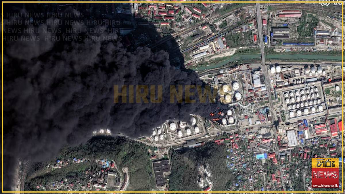 Russia+still+tackling+a+blaze+at+Tuapse+port