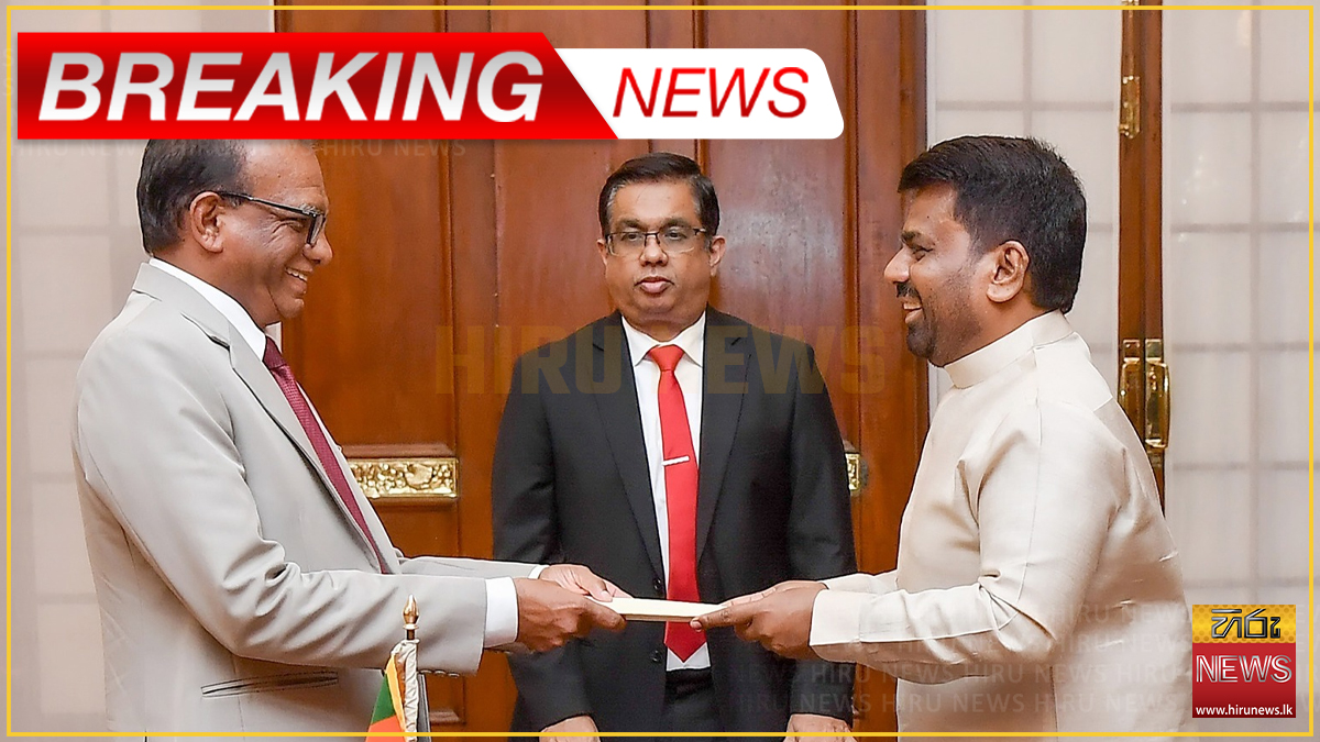 නව බලශක්ති අමාත්‍යවරයා ලෙස අනුර කරුණාතිලක දිවුරුම් දෙයි