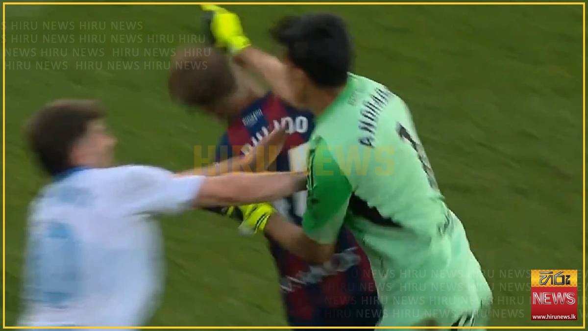 Keeper punches rival after being sent off