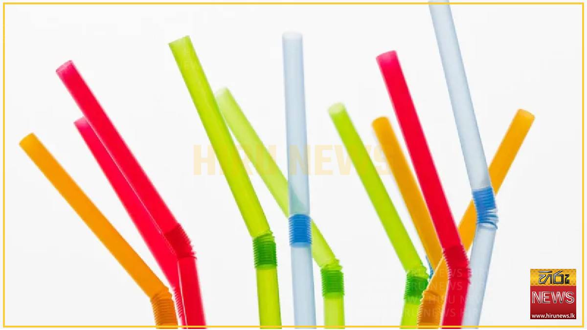 French+teen+who+licked+vending+machine+straw+faces+jail+in+Singapore