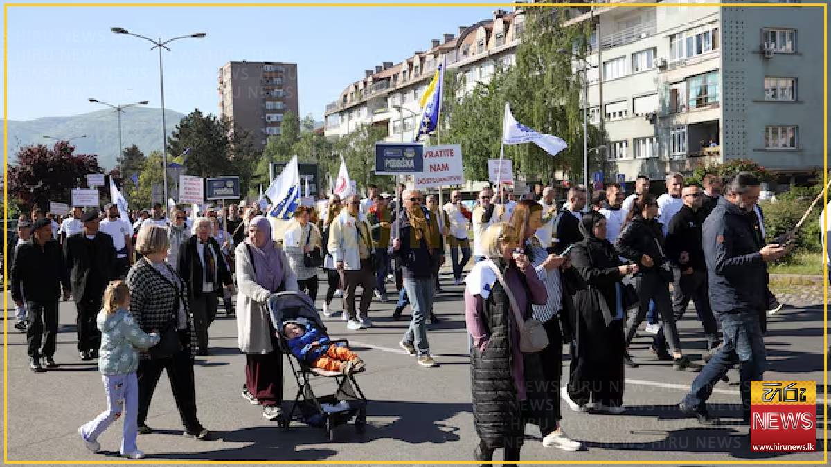 Marchers demand reopening of Bosnia's last steel mill