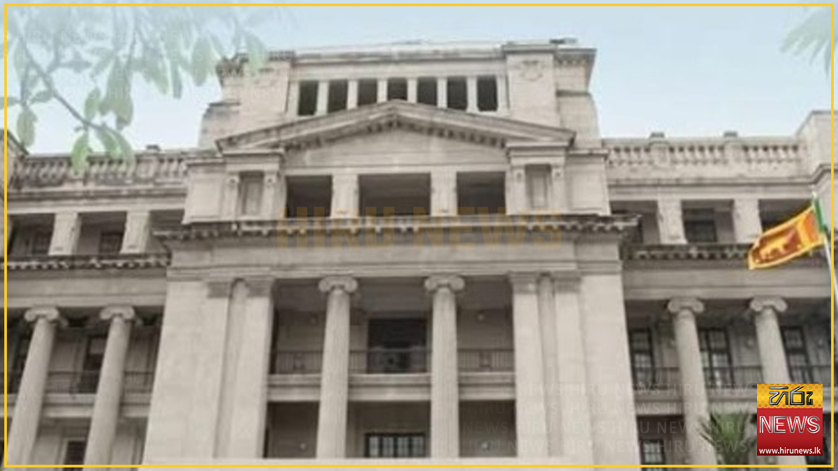 රහස් පොලිස් කණ්ඩායමක් මහා භාණ්ඩාගාරයට - පරිගණක යන්ත්‍ර සහ විද්‍යූත් උපකරණත් පරීක්‍ෂා කරයි