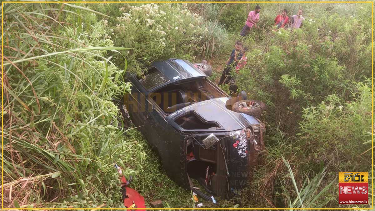 Schoolchildren+hospitalised+after+van+veers+off+road