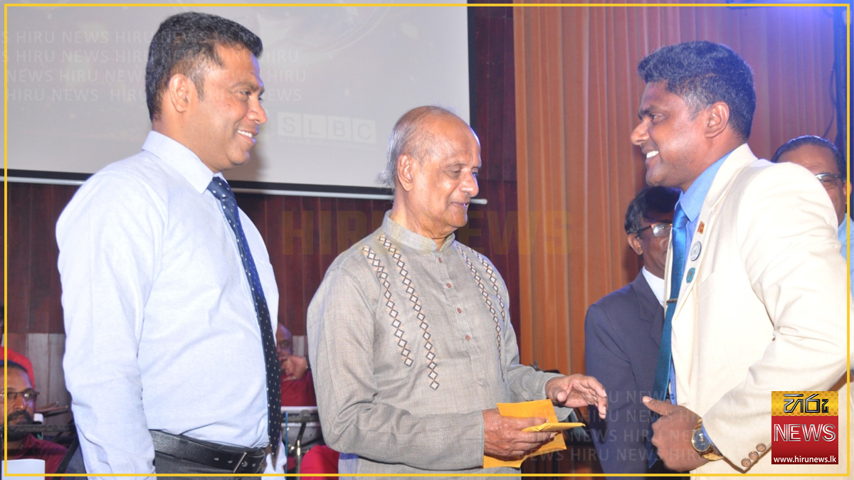 AHC+Group+sponsors+Tribute+Ceremony+for+Veteran+Singer+Devananda+Waidyasekara