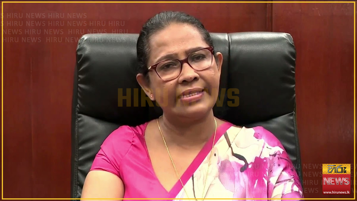 Fmr.+Minister+Pavithra+arrives+at+IAID