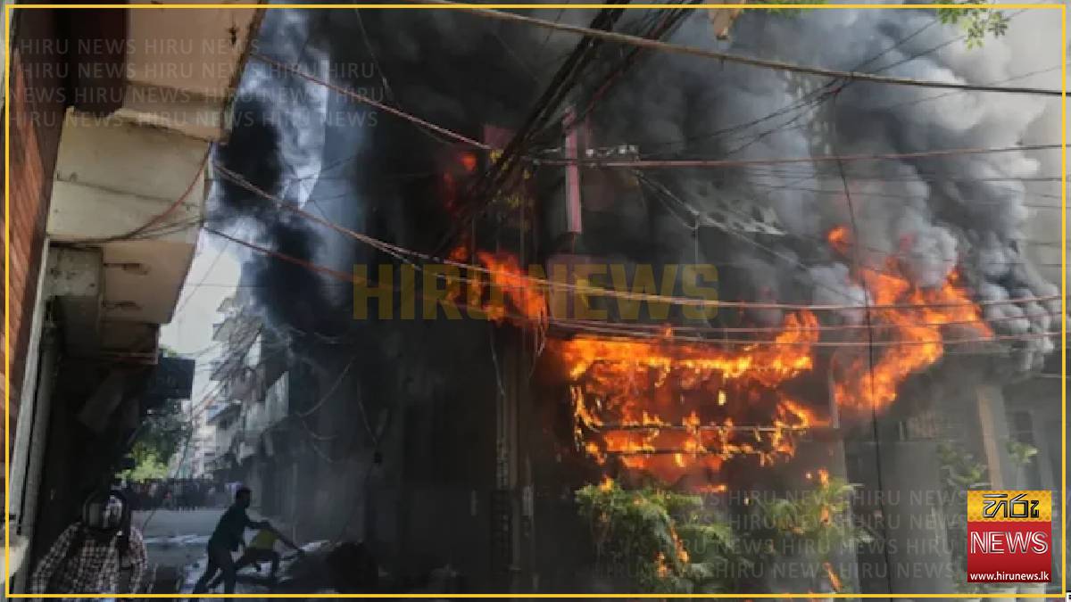 21%2C+mostly+foreigners%2C+killed+in+massive+fire+at+Delhi+hotel