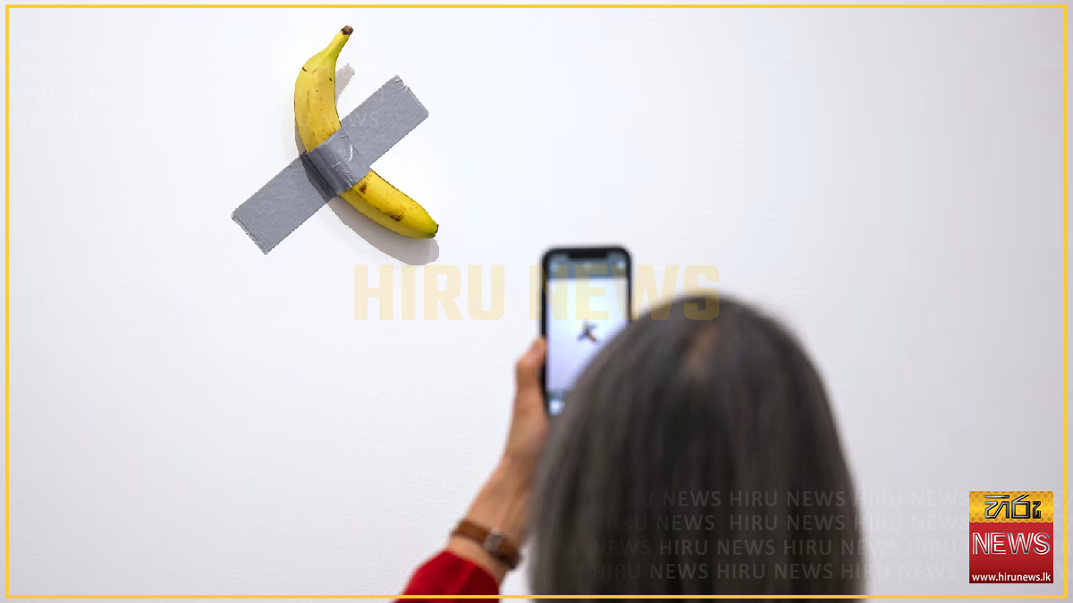 Someone stole Maurizio Cattelan’s notorious banana artwork 