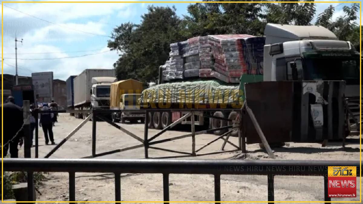 Ebola border shutdown leaves goods rotting