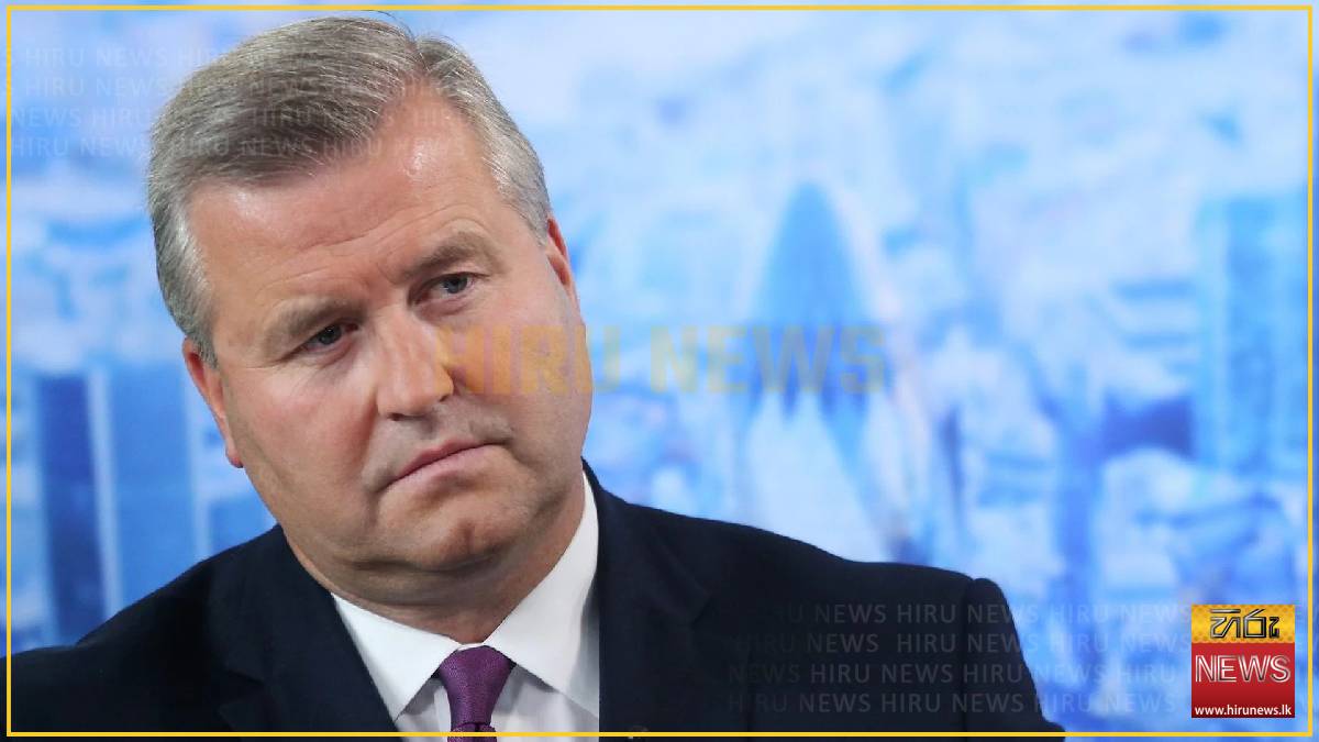 Ousted BP chairman gears up for legal battle with oil giant