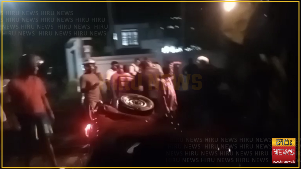 අළුත්ගමදී ත්‍රිරෝද රථයක් දුම්රියක ගැටී අයෙක් මරුට