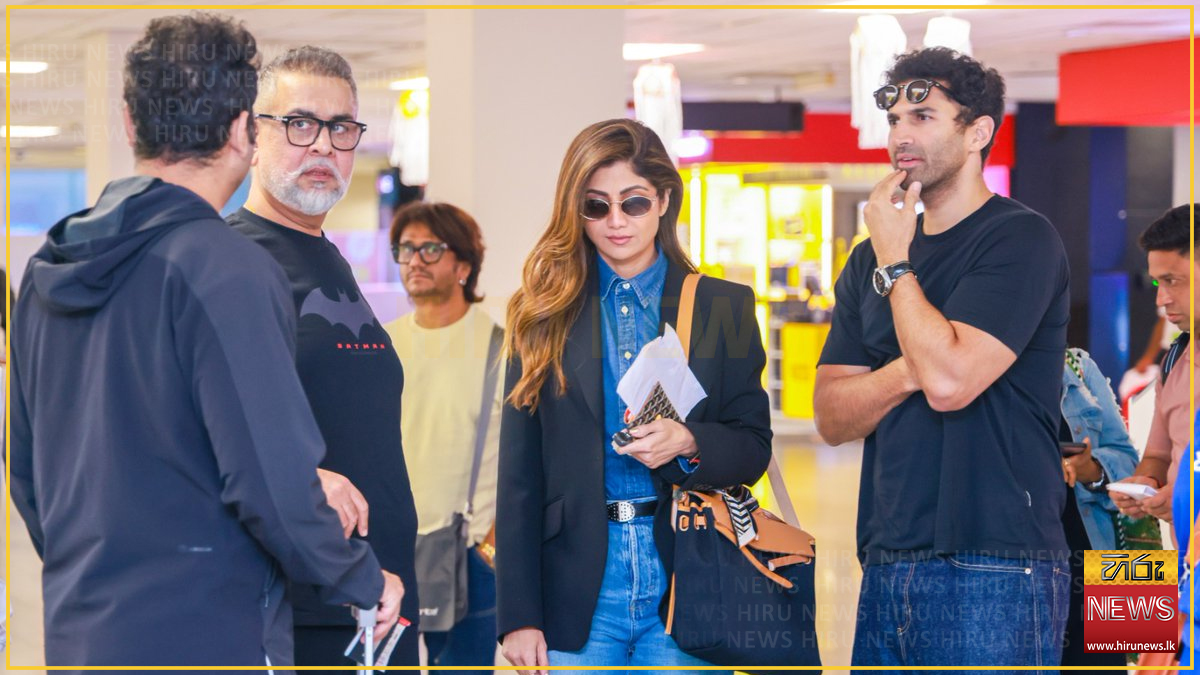 Bollywood trio receives warm welcome at BIA Silk Route Lounge