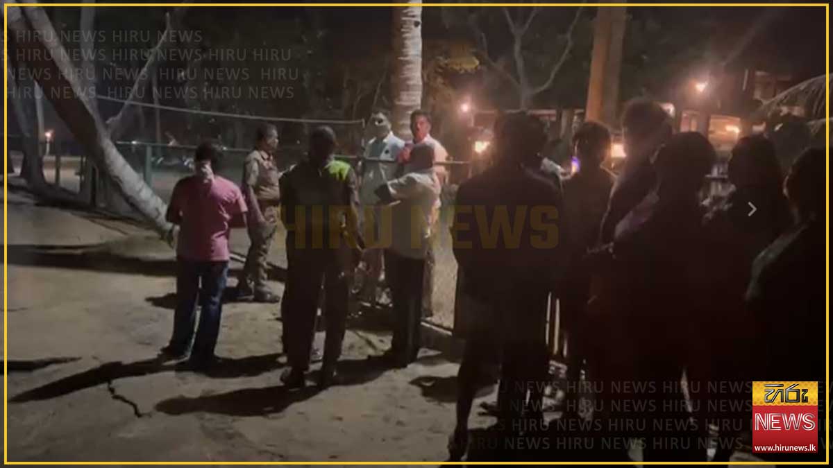 අලුත්ගමදී මුහුදේ නෑමට ගිය විදුලිබල මණ්ඩලයේ සේවකයෙක් දිය රළකට හසුවී ජීවිතක්ෂයට