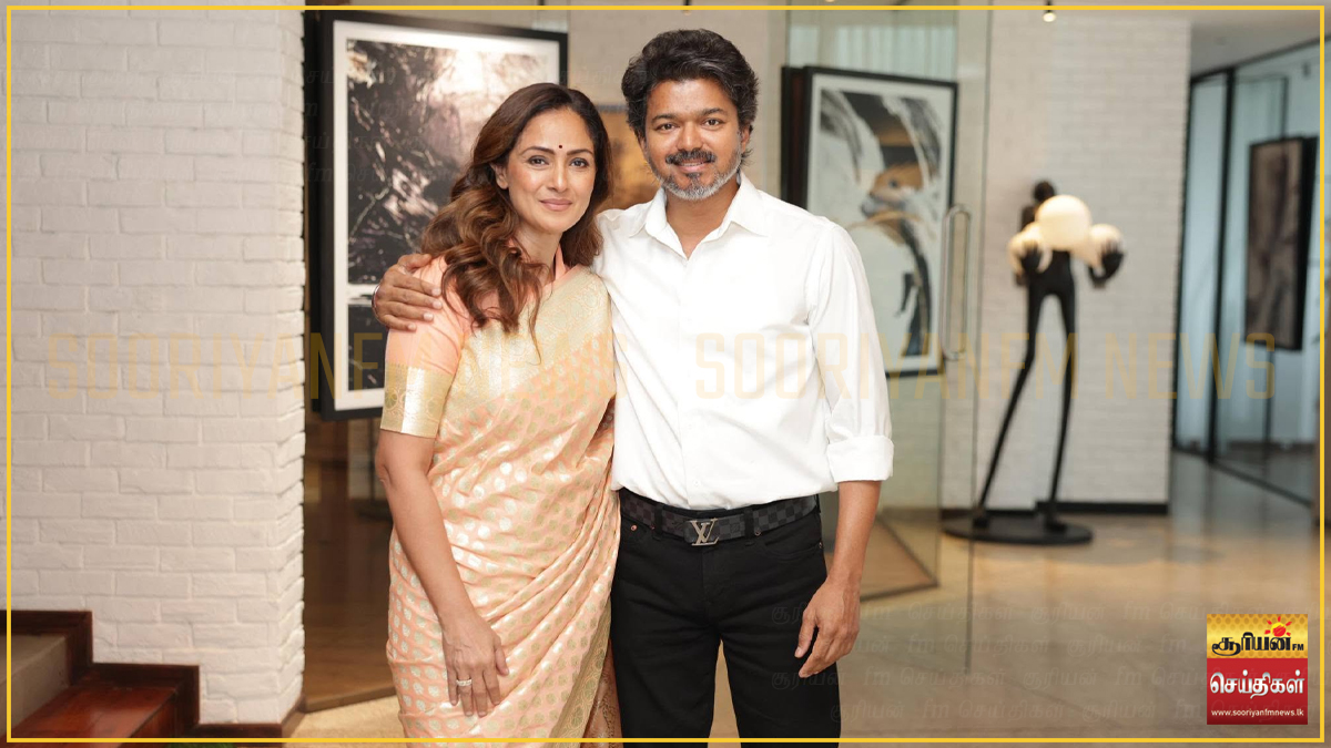 தமிழக முதலமைச்சர் விஜய்யை குடும்பத்துடன் நேரில் சந்தித்து வாழ்த்து தெரிவித்தார் நடிகை சிம்ரன்!