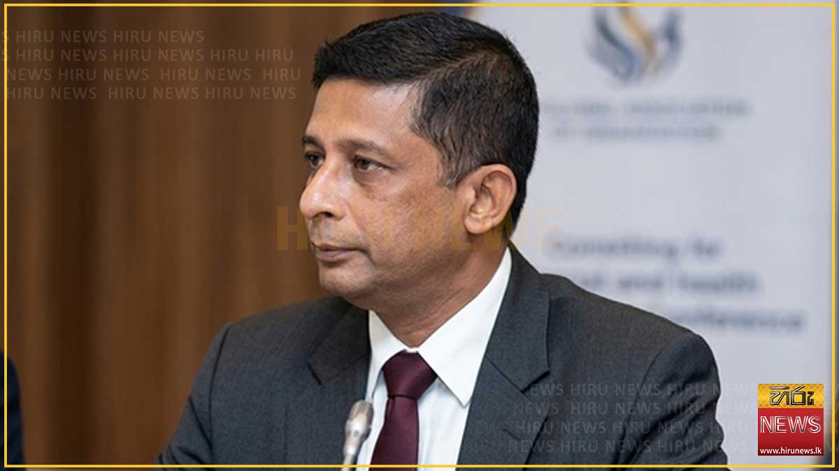මානව හිමිකම් කොමිසමේ නිලධාරීන් සුරේෂ් සලේ රඳවා සිටි මැදිරිය නිරීක්ෂණය කරයි: සිරමැදිරියේ අඩුපාඩු රැසක්