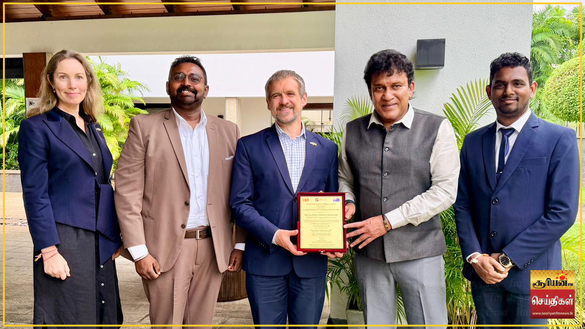 பாதுகாப்பான காணி இல்லை எனக் கூறி மலையக மக்கள் தொடர்ந்தும் கூடாரங்களில் தங்கவைக்கப்பட்டுள்ளனர் - மனோ கணேசன்