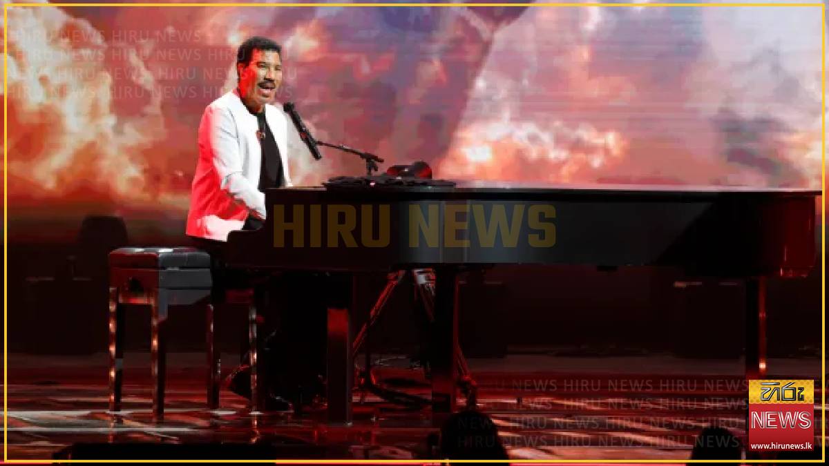 Lionel Richie falls ill during tour opener