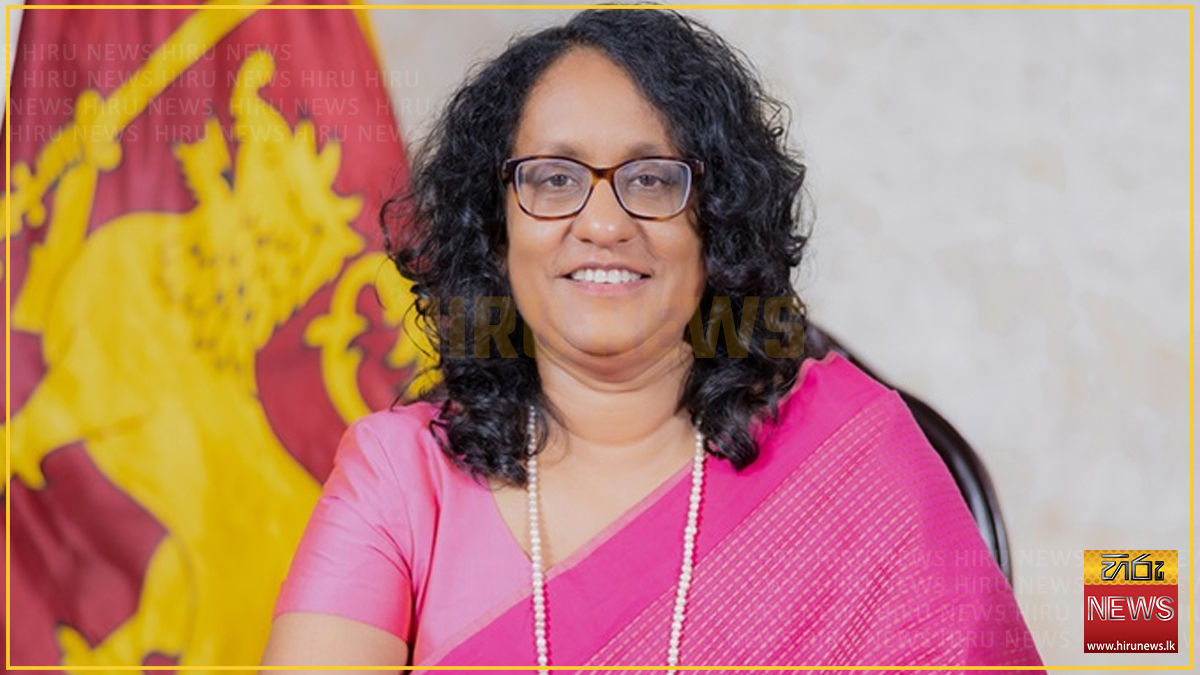 ''අද වන විට අපේ රට නව බලාපොරොත්තුවක් පෙරදැරිව ගමනක් ආරම්භ කර තිබේ, මෙම ගමන සාර්ථක කර ගැනීම සඳහා ආර්ථික ප්‍රගතිය පමණක් ප්‍රමාණවත් නොවේ, සදාචාරාත්මක වටිනාකම්වලින් පිරිපුන් සමාජයක් ද අපට අවශ්‍යයි'' - අගමැතිනියගේ පොසොන් දින පණිවිඩය