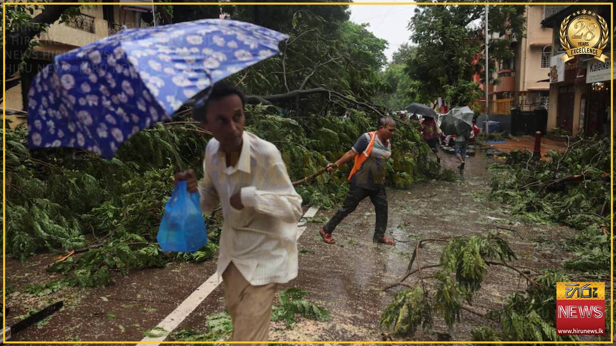 Six killed in Mumbai as rains wreak havoc