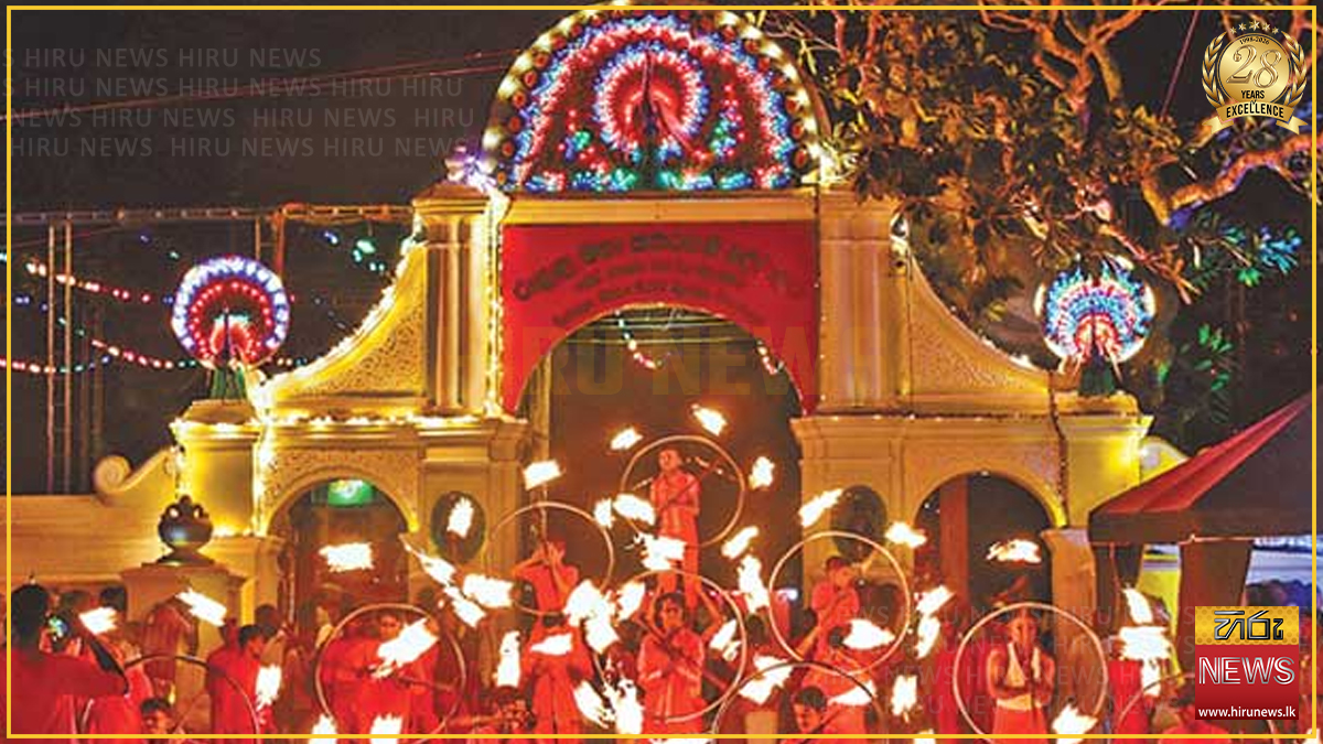 කතරගම දේවාලයේ ඇසළ පෙරහරට සමගාමීව සිදුකෙරෙන පාද යාත්‍රාව සඳහා කුමන ජාතික වනෝද්‍යානයේ දොරටු විවෘත කෙරේ