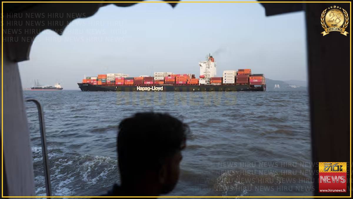 India urges shipping firms to avoid sending seafarers through Hormuz