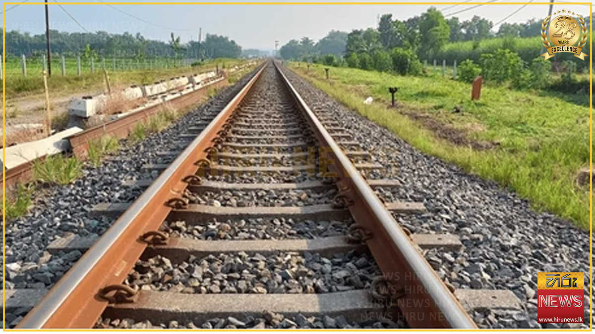 Man dies after being hit by train near Bambalapitiya railway station